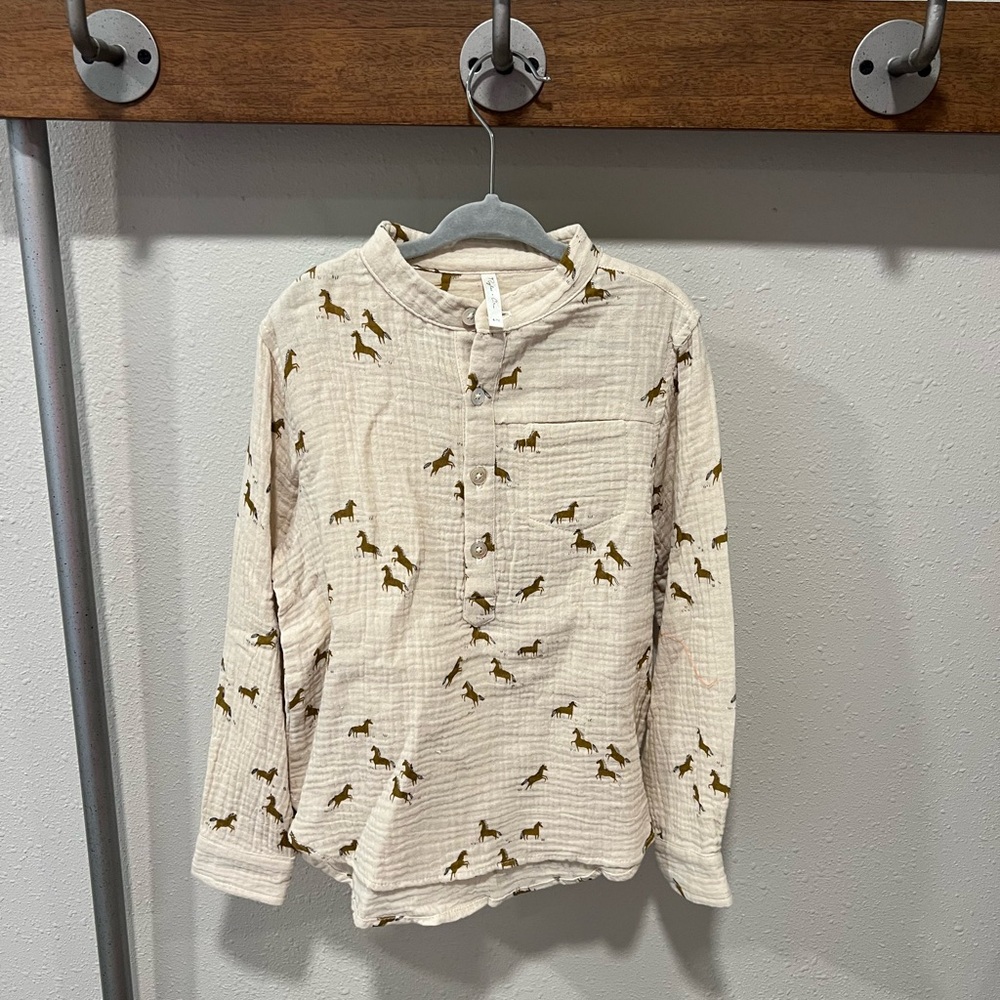 NWOT Rylee + Cru Horse Print button up shirt size 6-7 boys